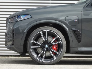 BMW X5 G05 SUV Plug-In Facelifting 3.0 50e 490KM 2026 BMW X5 xDrive50e Individual Edition Suv 3.0 (489KM) 2026, zdjęcie 14