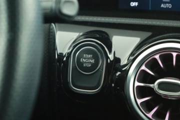 Mercedes Klasa A W177/V177 Hatchback Plug-In 1.3 250e 218KM 2020 Mercedes A A 250 e, Salon Polska, 1. Właściciel, zdjęcie 14