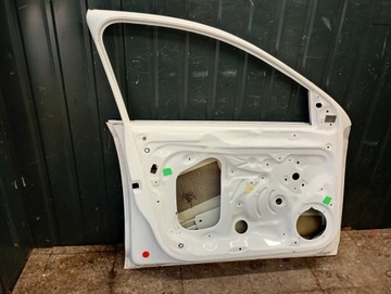 DVEŘE LEVÝ PŘEDNÍ SKODA RAPID BÍLÉ