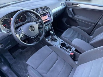 Volkswagen Tiguan II SUV 1.5 TSI EVO 150KM 2019 Volkswagen Tiguan Comfortline DSG ACC Reflektory LED Czujniki parkowania P, zdjęcie 9