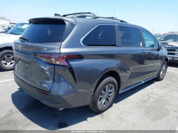 Toyota Sienna III 2025 Toyota Sienna XLE 2025 2.5l 2.5 Hybryda 245KM, zdjęcie 5