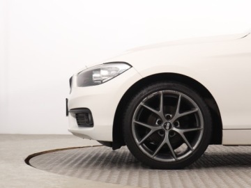 BMW Seria 1 F20-F21 Hatchback 5d Facelifting 2015 116i 109KM 2015 BMW 1 116i, Klima, Tempomat, Parktronic, zdjęcie 14