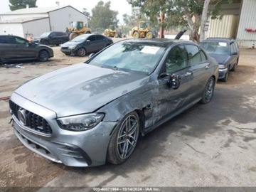 Mercedes Klasa E W213 2022 Mercedes-Benz Klasa E 2022r., 4x4, 3.0L 3.0 Benzyna 429KM, zdjęcie 1