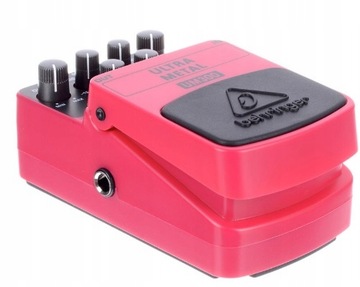 Behringer UM300 - Гитарный эффект
