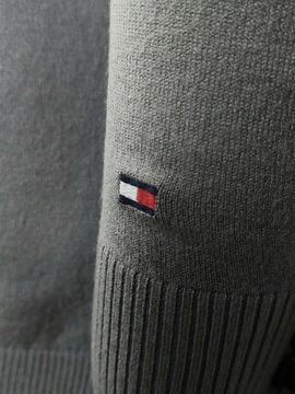 Tommy Hilfiger Sweter męski Klasyczny Gładki Szary Wiskoza r. L + Naklejka