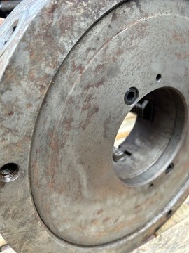 Патрон токарный самоцентрирующий Fi-400 Bison-белый