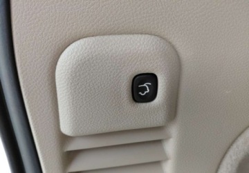 Jeep Grand Cherokee IV Terenowy Facelifting 2016 3.6 286KM 2019 Jeep Grand Cherokee Jeep Grand Cherokee OVERLAND Panorama Grzane i wenty, zdjęcie 26