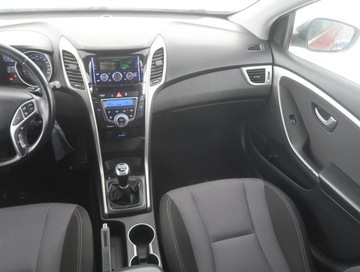 Hyundai i30 II Hatchback 3d Facelifting 1.6 CRDi 110KM 2016 Hyundai i30 1.6 CRDi, Salon Polska, Klima, zdjęcie 7