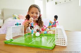 MATTEL Barbie ЧЕЛСИ Футбольное поле GHK37