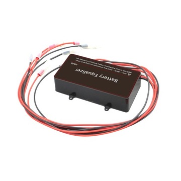 Regulator korektora akumulatora 4 x 12 V. Wsparcie dla kwasu ołowiowego.