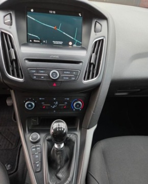 Ford Focus III Kombi Facelifting 1.0 EcoBoost 125KM 2018 Ford Focus Benzyna 125KM, zdjęcie 22