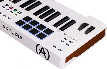 Arturia KeyLab Essential 61 mk3 Белый