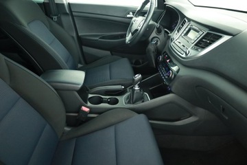 Hyundai Tucson III SUV 1.6 T-GDI 177KM 2016 Hyundai Tucson 1.6 T-GDI, Salon Polska, 4X4, zdjęcie 8