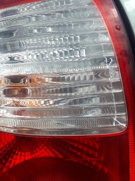 PULT KALINA 1117 KOMBI 2004 SVĚTLO LEVÝ ZADNÍ