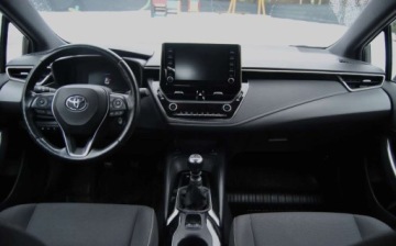 Toyota Corolla XII TS Kombi 1.2 Turbo D-4T 116KM 2019 Toyota Corolla GWARANCJA, 2019r, Niski przebieg, Dobre wyposazenie, Ladnie, zdjęcie 8