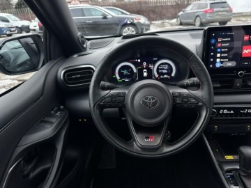 Toyota Yaris IV Hatchback Facelifting 1.5 Hybrid Dynamic Force 130KM 2025 Toyota Yaris Hybrya GR SPORT+VIP SKYVIEW/Salon PL/, zdjęcie 18
