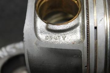 BMW F10 F11 F01 X5 E70 F15 X6 E71 F16 M50D M550DX N57D30C 381KM PÍST 0841Y