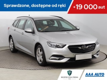 Opel Insignia II Sports Tourer 1.6 CDTI 136KM 2018 Opel Insignia 1.6 CDTI, Automat, Navi, Klima