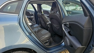 Volvo V40 II Hatchback 1.6 D2 115KM 2013 Volvo V40 1,6 HDi 115Km Ledy Skóra Digital Navi, zdjęcie 19