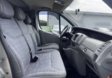 Renault Trafic II Furgon 2.0 dCi 115KM 2007 Renault Trafic 2007r. 2.0 Diesel 114KM, zdjęcie 7