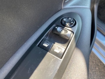 Citroen C4 II Hatchback 5d 1.6 16v VTi 120KM 2011 Citroen C4 KLIMATYZACJA BEZWYPADKOWY TEMPOMAT RADIOODTWARZACZ GWARANCJA, zdjęcie 10