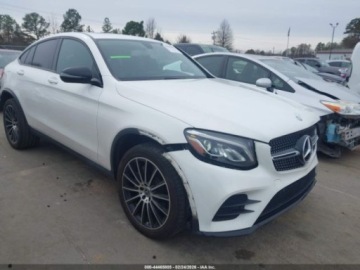 Mercedes GLC C253 2017 Mercedes-Benz GLC 2017 MERCEDES-BENZ GLC 300 COUPE 4MATIC 2.0 Benzyna 241KM, zdjęcie 1