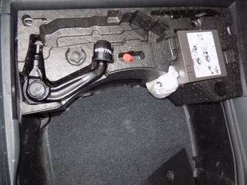 Volkswagen Passat B7 Variant 1.6 TDI CR DPF BlueMotion 105KM 2012 VOLKSWAGEN PASSAT 1,6 TDi 105 KM, zdjęcie 21