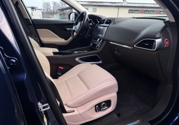Jaguar F-Pace SUV 2.0 i4 250KM 2020 Jaguar F-Pace 2,0T 250ps R-Line Bi Led Pamieci Alu19 Kamery Panorama Gwara, zdjęcie 6