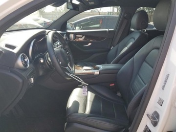 Mercedes GLC C253 2020 Mercedes-Benz GLC COUPE 300 4MATIC 2020, od ubezpieczalni 2.0 Benzyna 255KM, zdjęcie 6