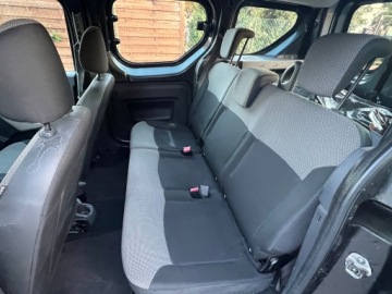 Dacia Dokker 2013 Dacia Dokker Dacia Dokker 1,2 bezwypadkowy 1.2 Benzyna 115KM, zdjęcie 12