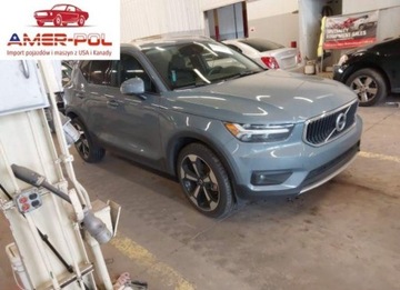 Volvo XC40 2021 Volvo XC 40 T5 Momentum 2021 2.0l 2.0 Benzyna 248KM
