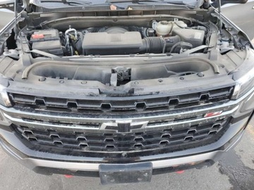 Chevrolet Suburban GMT900 2021 Chevrolet Suburban K1500 Z71 2021 5.3l 5.3 Benzyna 355KM, zdjęcie 6