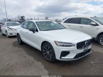 Volvo S60 III 2024 Volvo S60 Recharge T8 Plus Dark Theme 2024 2.0 Hybryda Plug-in 312KM, zdjęcie 6