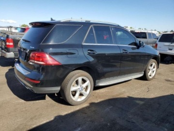 Mercedes GLE W166/C292 2017 Mercedes-Benz GLE 2017, 3.5L, 4x4 3.5 Benzyna 302KM, zdjęcie 3