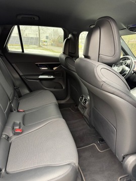 Mercedes GLC C254/X254 2022 MERCEDES-BENZ GLC 200 4MATIC 227KM Polski Salon FAKTURA VAT23% Jak NOWY, zdjęcie 29