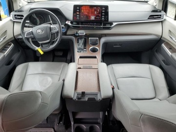 Toyota Sienna III 2022 Toyota Sienna XLE 2022 2.5l 2.5 Hybryda 245KM, zdjęcie 8