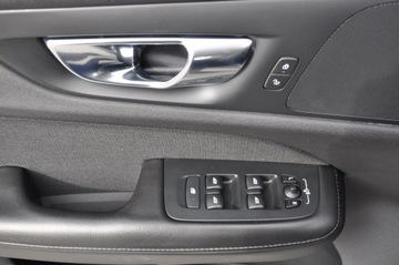 Volvo V60 II  Kombi 2.0 D3 150KM 2020 VOLVO V60 Bezwypadkowe Serwisowane I Właściciel w PL, zdjęcie 13