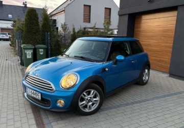 Mini One II Hatchback Facelifting 1.6 98KM 2012 MINI ONE Mini One 1600 ei szyberdach Klimatyzacja 1.6 Benzyna 98KM, zdjęcie 2