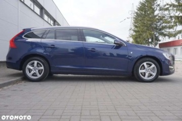 Volvo V60 I Kombi Facelifting 2.0 D4 DRIVE-E 181KM 2015 Volvo V60 Volvo V60 D4 Drive-E Ocean Race 2.0 Diesel 181KM, zdjęcie 12