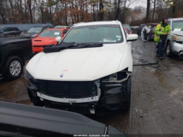 Maserati Levante 2021 Maserati Levante S 2021 3.0 Benzyna 424KM, zdjęcie 7