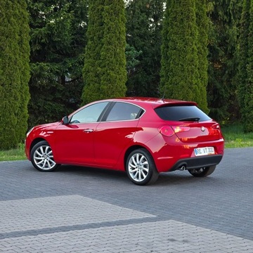 Alfa Romeo Giulietta Nuova II Hatchback 5d Facelifting 1.6 JTDM-2 120KM 2015 Alfa Romeo Giulietta 1.6 120KM JTDM 16V Sport, zdjęcie 18