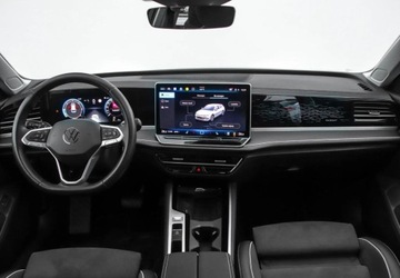 Volkswagen Passat B8 Variant Facelifting 2.0 TDI SCR 150KM 2024 Volkswagen Passat 2.0 TDI 150 KM DSG, Ogrzewanie postojowe, wyswietlacz 15, zdjęcie 14