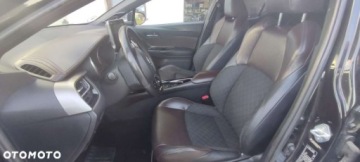 Toyota C-HR I 2017 Toyota C-HR Toyota C-HR 1.8 Hybrid PremiumJBLledyfull opcjajeden wlasciciel, zdjęcie 12