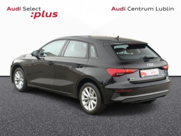 Audi A3 8Y Sportback 1.5 35 TFSI 150KM 2023 Audi A3 Sportback Kamera cofania ,Tempomat , Kluczyk komfortowy , Smartpho, zdjęcie 6