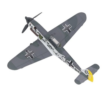 Модель самолета-истребителя BF109 в масштабе 1:72