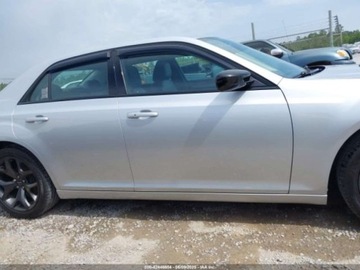 Chrysler 300C II 2021 Chrysler 300 Touring 2021 3.6l 3.6 Benzyna 292KM, zdjęcie 6