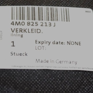 AUDI Q7 4M KRYT PODVOZKU LEVÝ 4M0825213J