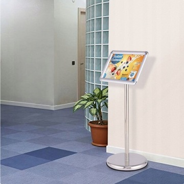 РЕКЛАМНЫЙ СТЕНД для телескопических плакатов А3, регулируемый по высоте 84-130 см.