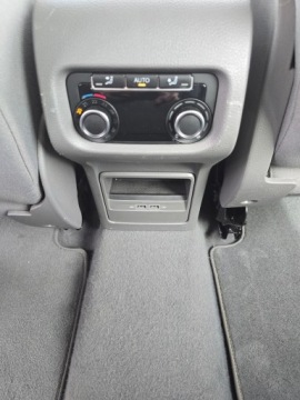 Volkswagen Sharan II Van Facelifting 1.4 TSI 150KM 2021 Volkswagen Sharan Automat 1.4TSI 150KM 7os Salon P, zdjęcie 21