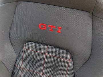 GOLF 8 VIII SEDADLA POHOVKA BOKY VNITŘEK GTI OHŘÍVAČ
